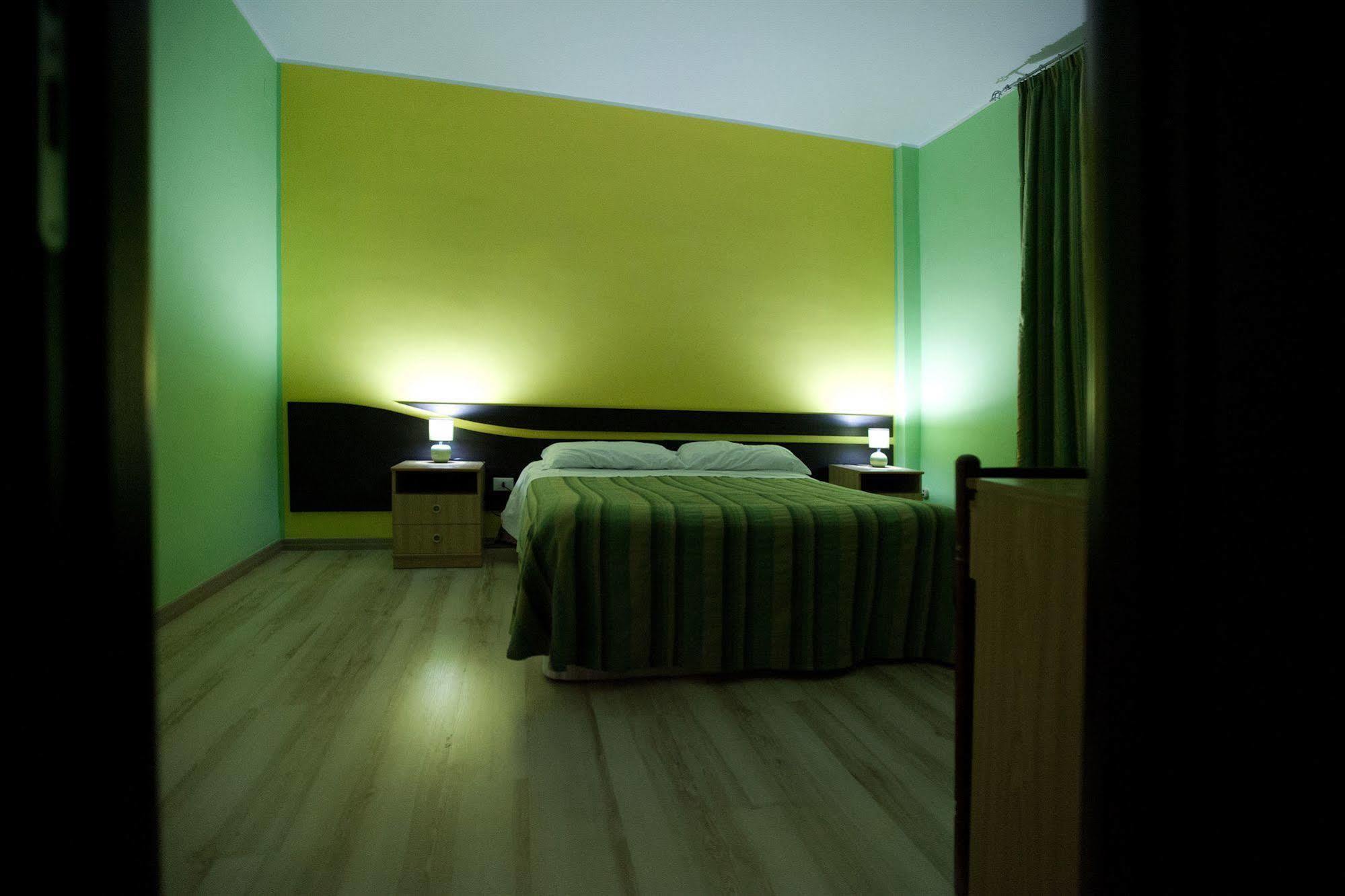 Hotel Cliche San Lucido Εξωτερικό φωτογραφία