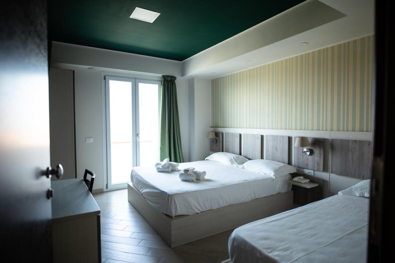 Hotel Cliche San Lucido Εξωτερικό φωτογραφία